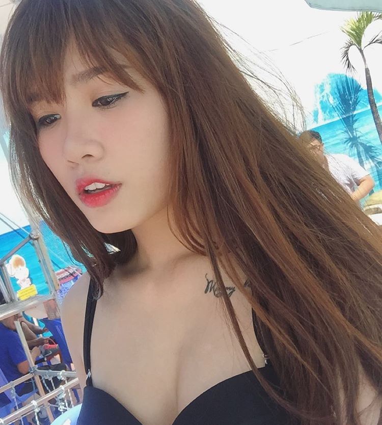 隔壁的新婚妻子隔壁的女人