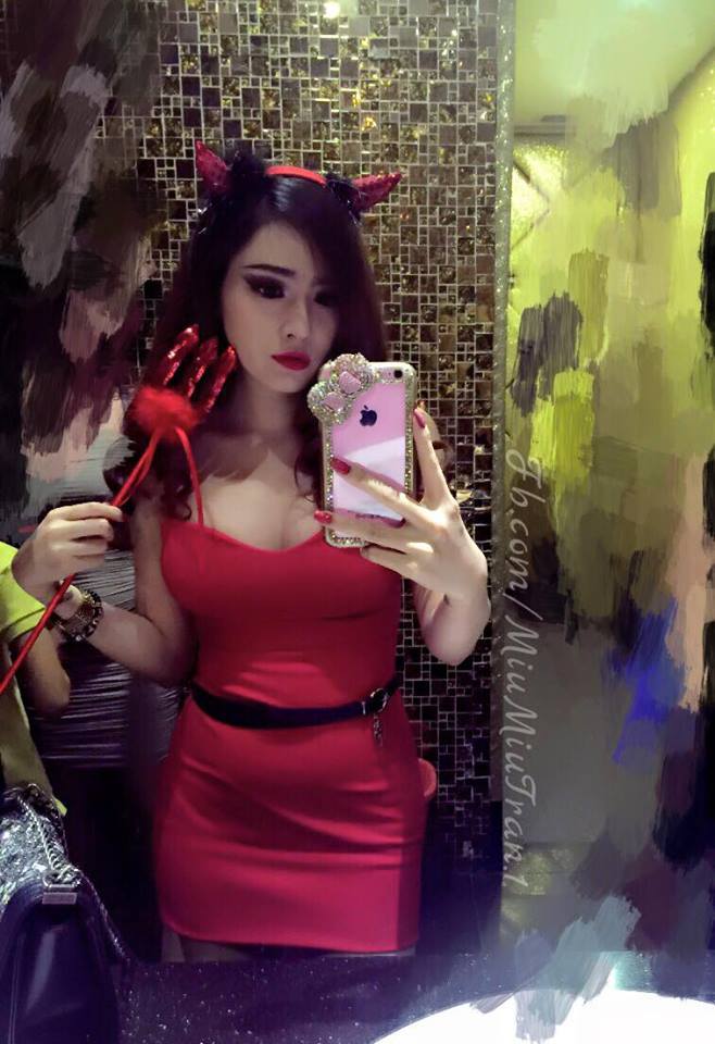 漂亮的女士護士內衣三級