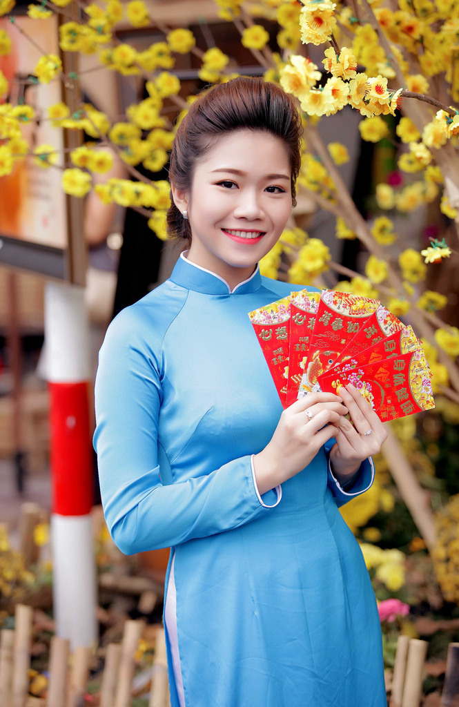 色黃網(wǎng)站免費(fèi)看