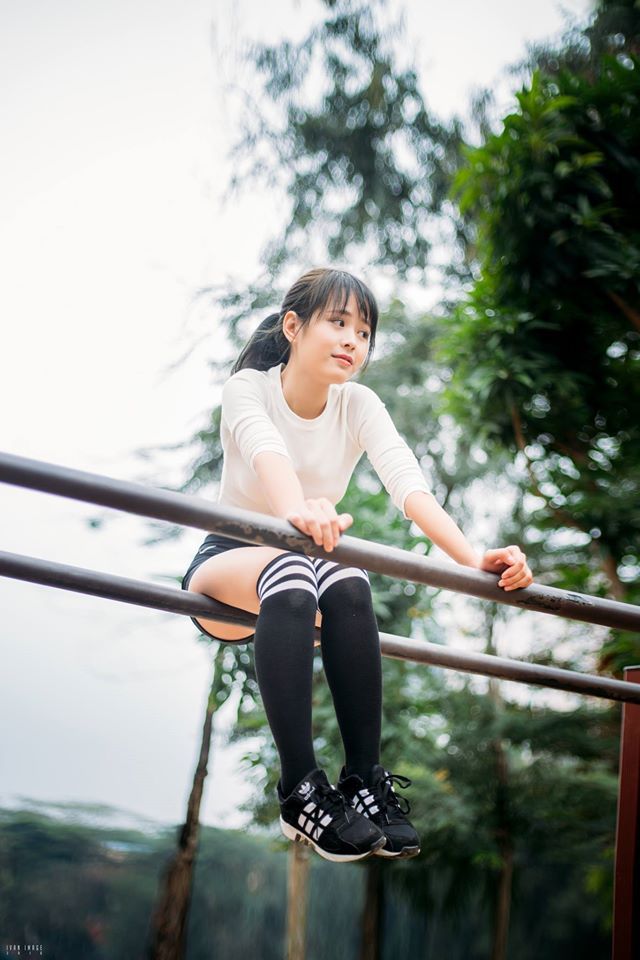 囚禁空姐歐美電影在線播放