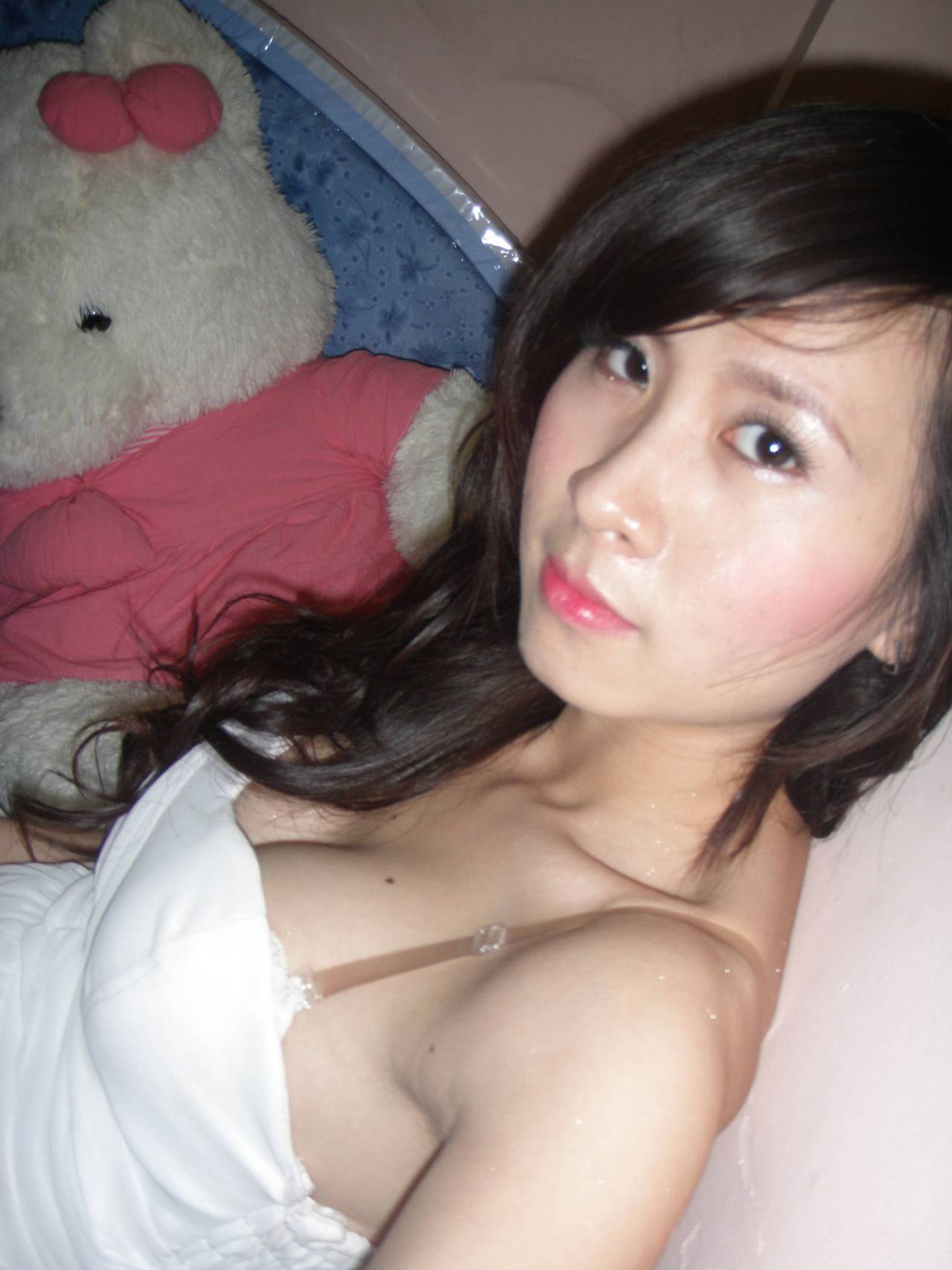 老爺吸丫頭雙乳