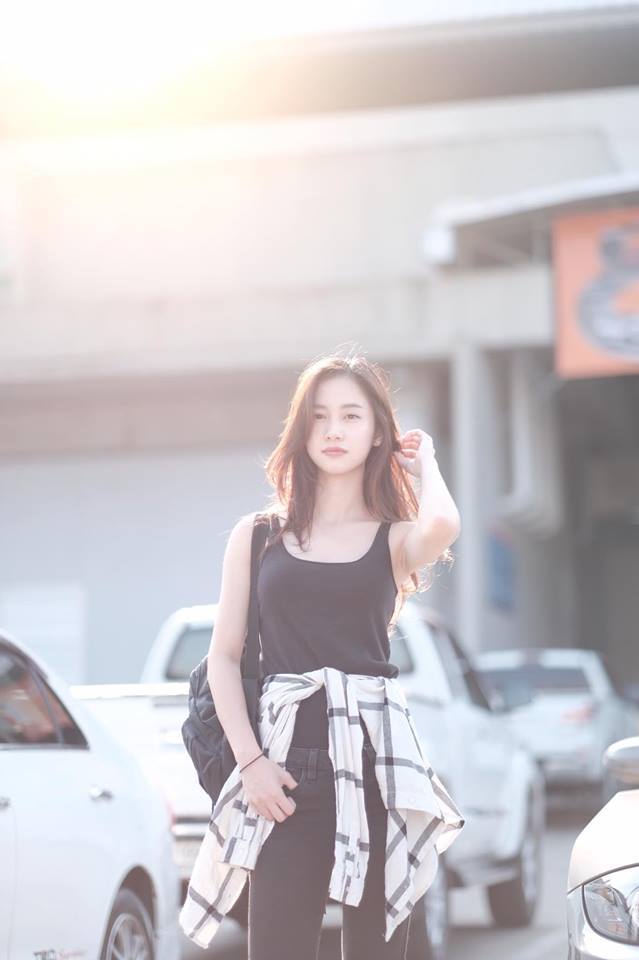 少婦自慰流愛液圖片