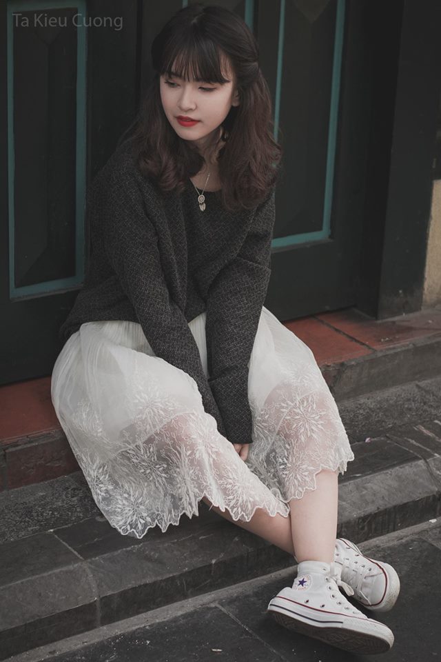少婦扒開雙腿讓我添